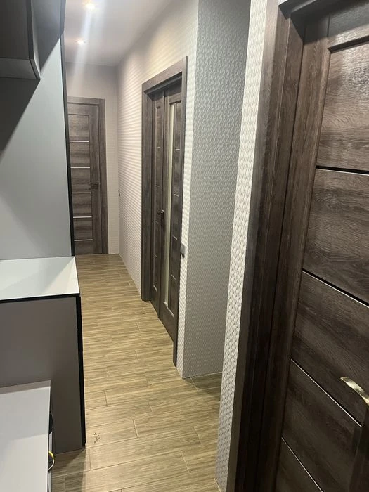 Продаж 2-кім квартири с сучасним ремонтом в центрі міста. єВ