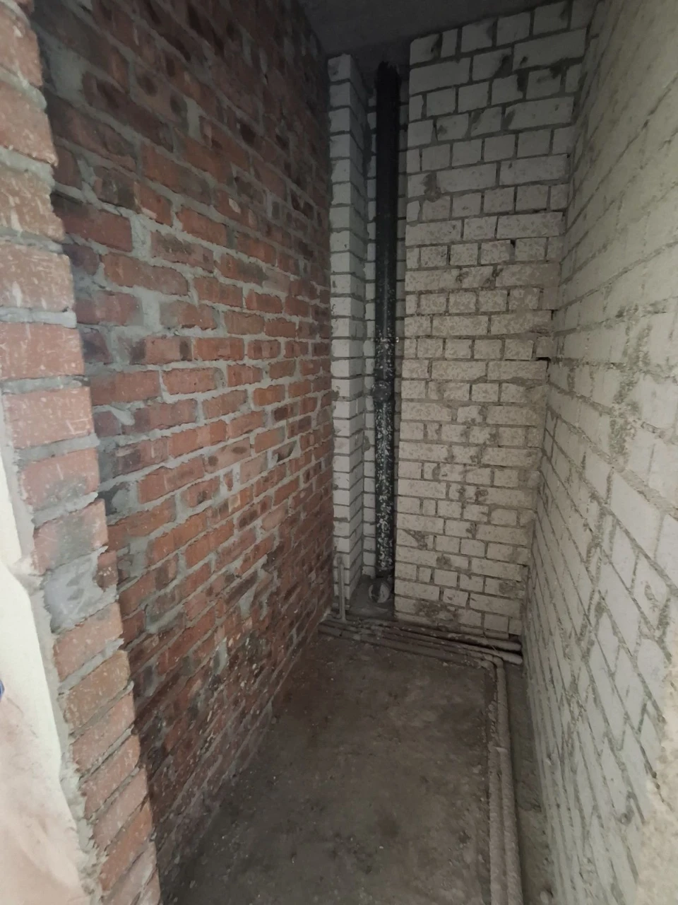 Новобудова 54м2  ЦЕНТР Продам 1 кім квартиру