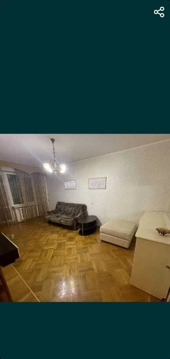 Продам велику 4-и кім.квартиру в р/ні  5 кутів!
