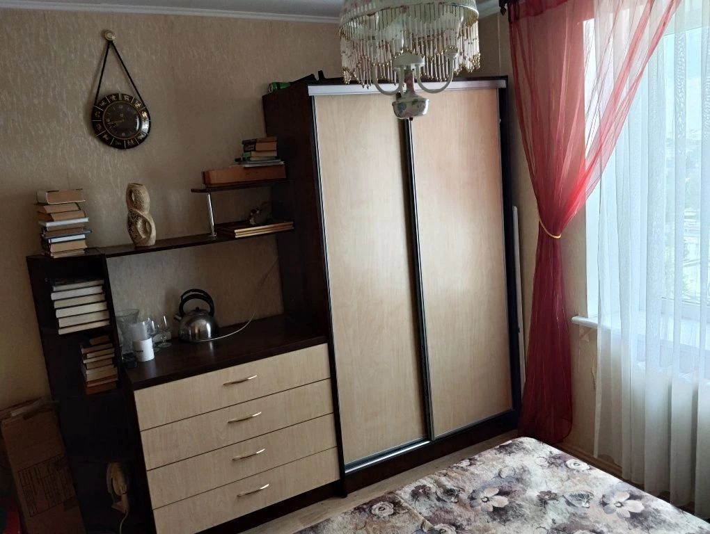 Трьох кімнатна квартира з ремонтом по вул Льотна
