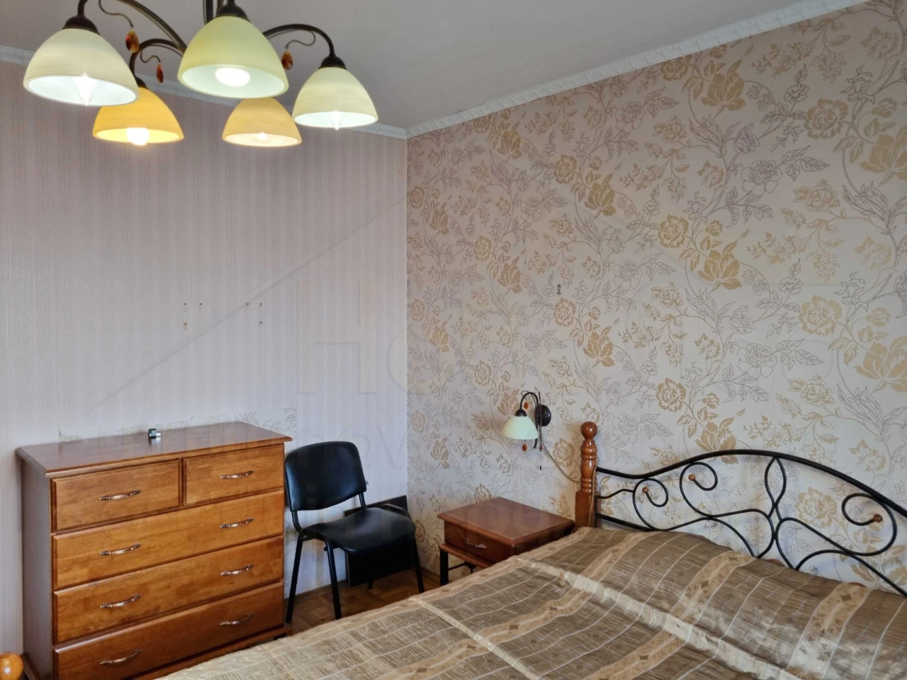 3 кімн квартира 90м2 з ремонтом, меблями і технікою р-н Holl