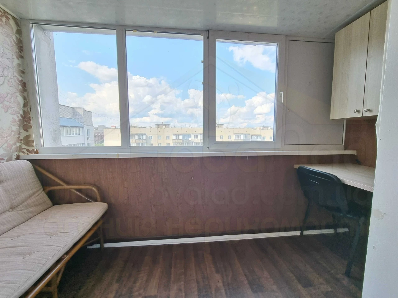 3 кімн квартира 90м2 з ремонтом, меблями і технікою р-н Holl