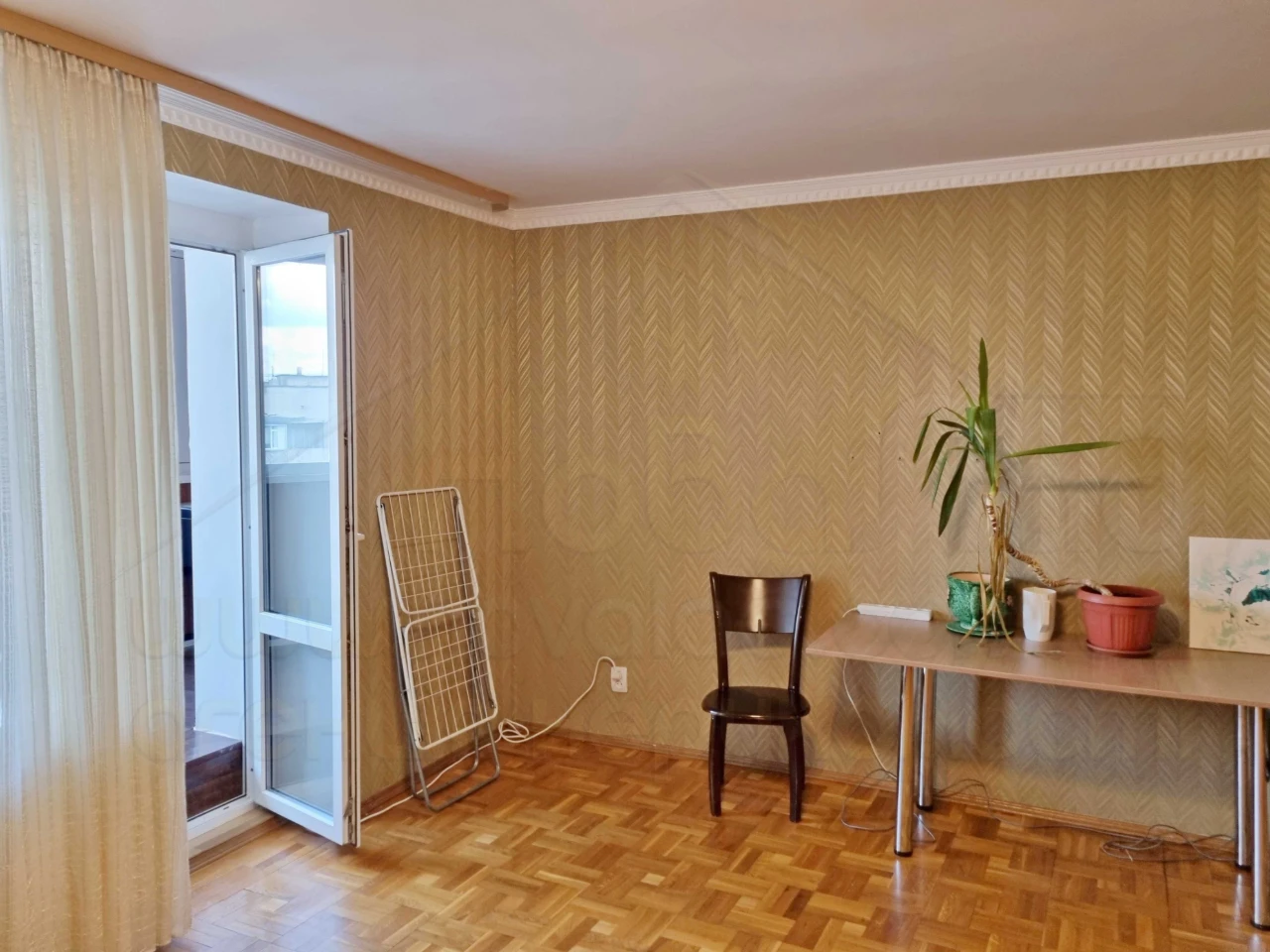 3 кімн квартира 90м2 з ремонтом, меблями і технікою р-н Holl