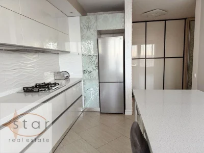 Продаж квартири 80 м2, пр-т Перемоги 119а