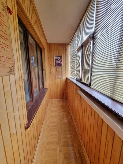 3 кімнатна квартира 116м2, 2/6 з індвид. опаленням біля Цент