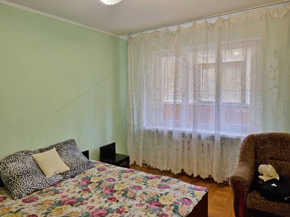 3 кімнатна квартира 116м2, 2/6 з індвид. опаленням біля Цент
