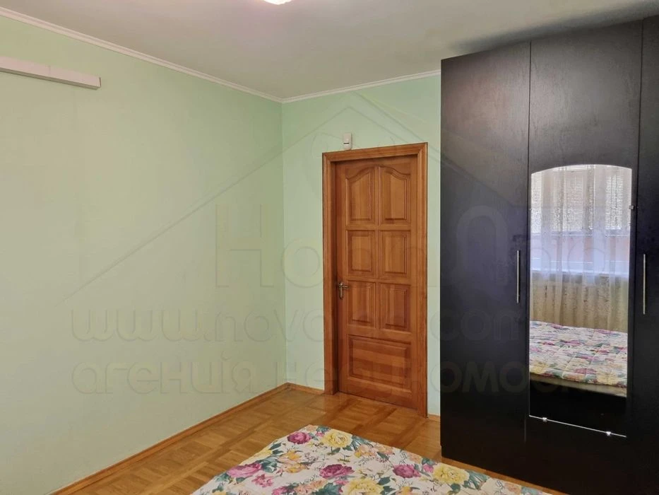 3 кімнатна квартира 116м2, 2/6 з індвид. опаленням біля Цент