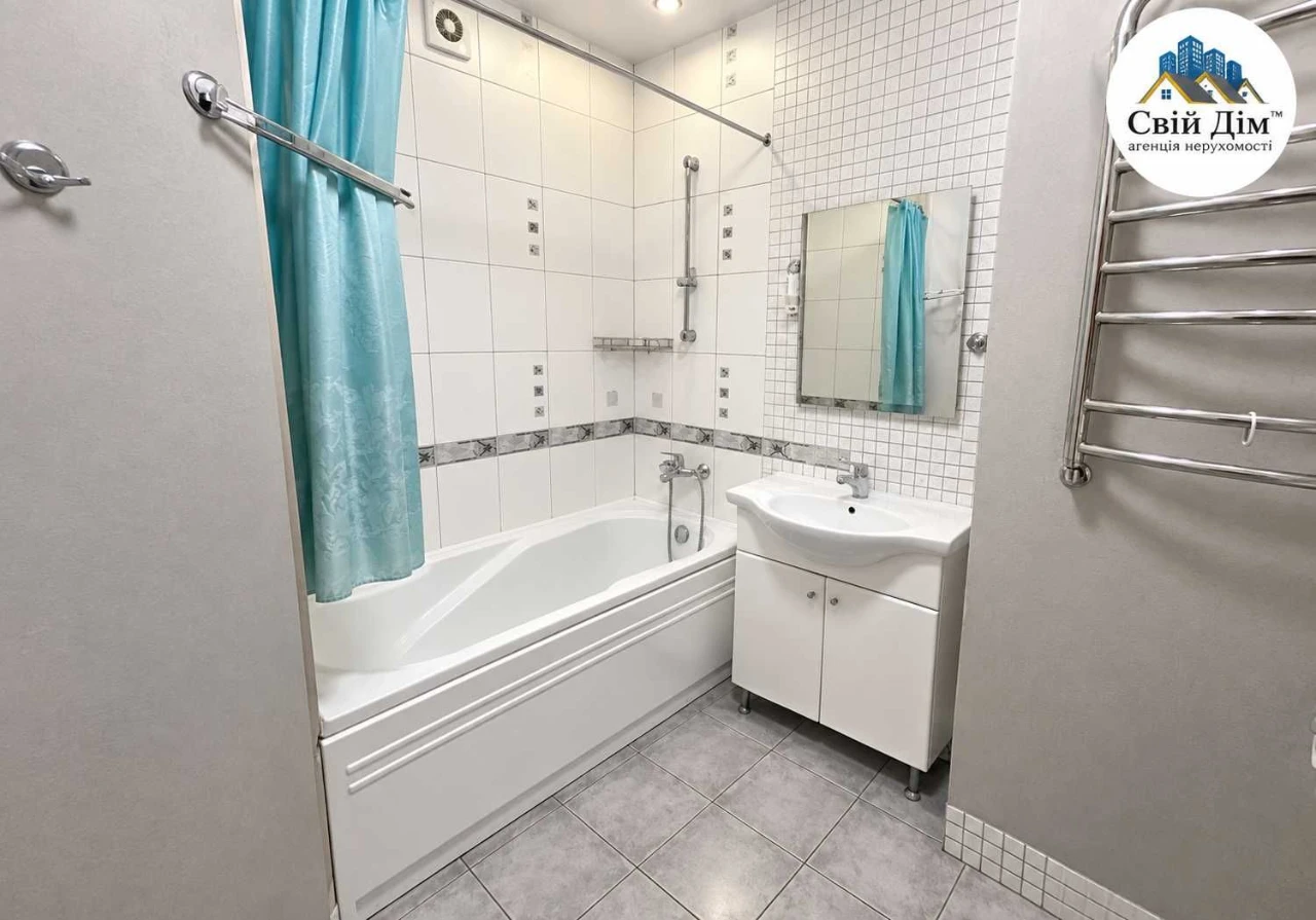 Продам 2-к кв. 57м2, 6/10, газ | Центр, Дом со шпилем | м.Ма