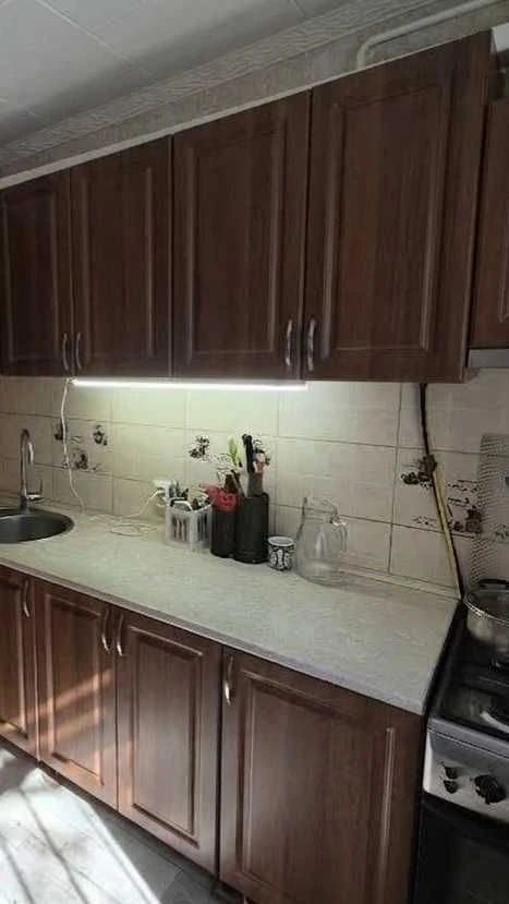 Продам (продаж) 3 кімнатну квартиру.