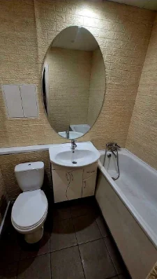Продам (продаж) 3 кімнатну квартиру.