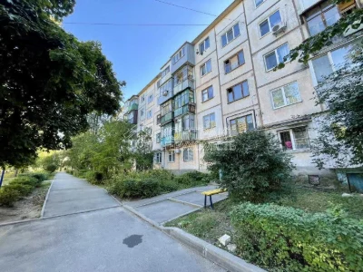 Продам 2 к квартиру вул 23 Серпня Павлове Поле