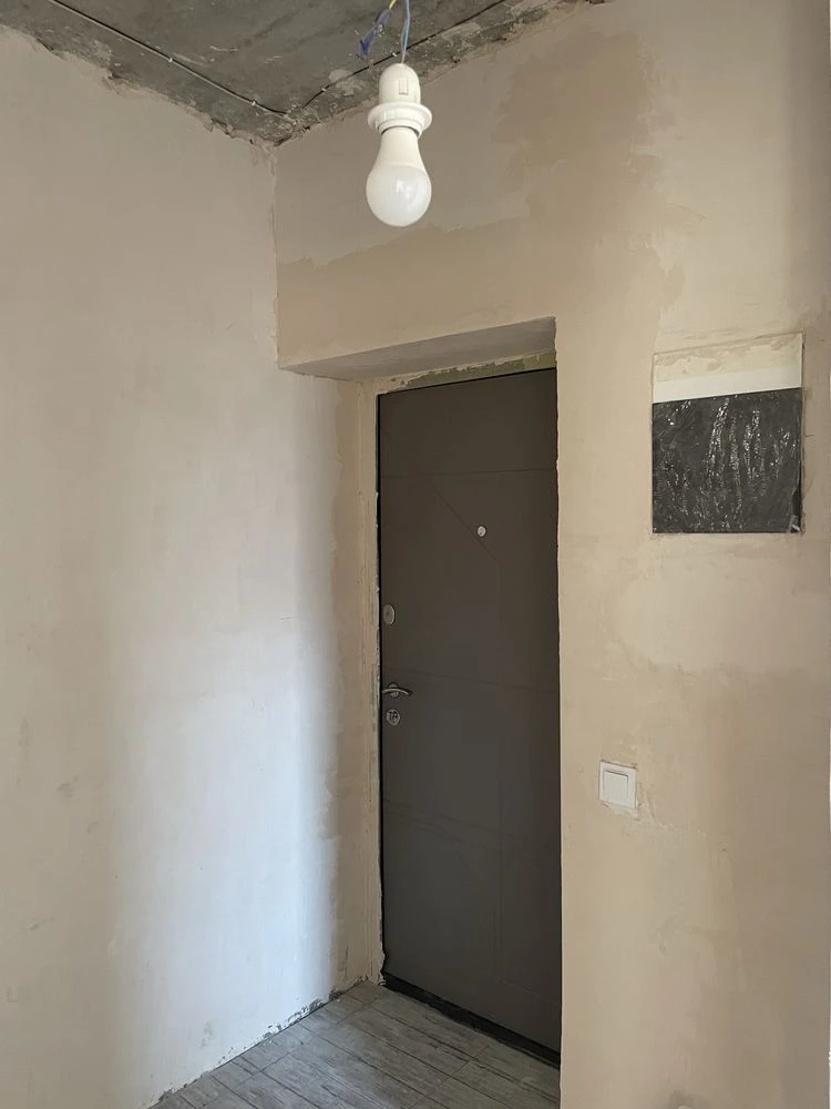 Продам 1 к. квартиру, ремонт 80%, ЖК Гідропарк, м. Київська,