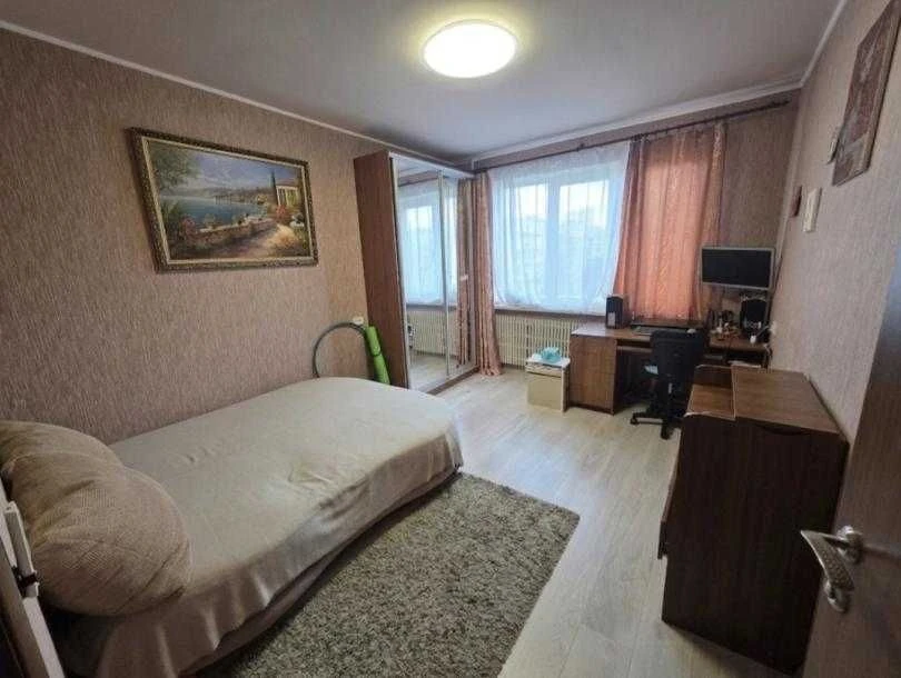 Продам 3к.кв. 65 м2 на Алексеевке, пр.Победы, за Классом.