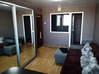 Квартира з неперевершеним видом на Дніпро та ремонтом на Мит