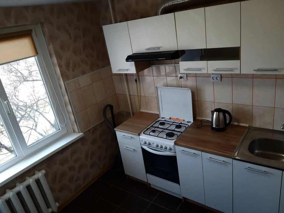 Квартира з неперевершеним видом на Дніпро та ремонтом на Мит