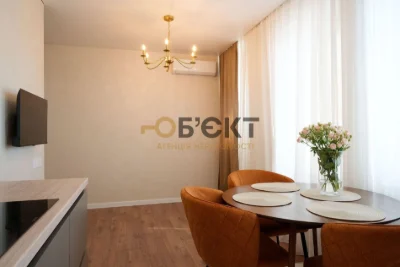 Продам квартиру с дизайнерским ремонтом в ЖК «Меридиан» / Гв