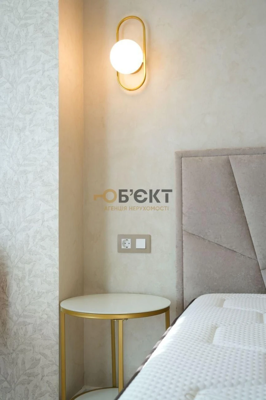 Продам квартиру с дизайнерским ремонтом в ЖК «Меридиан» / Гв