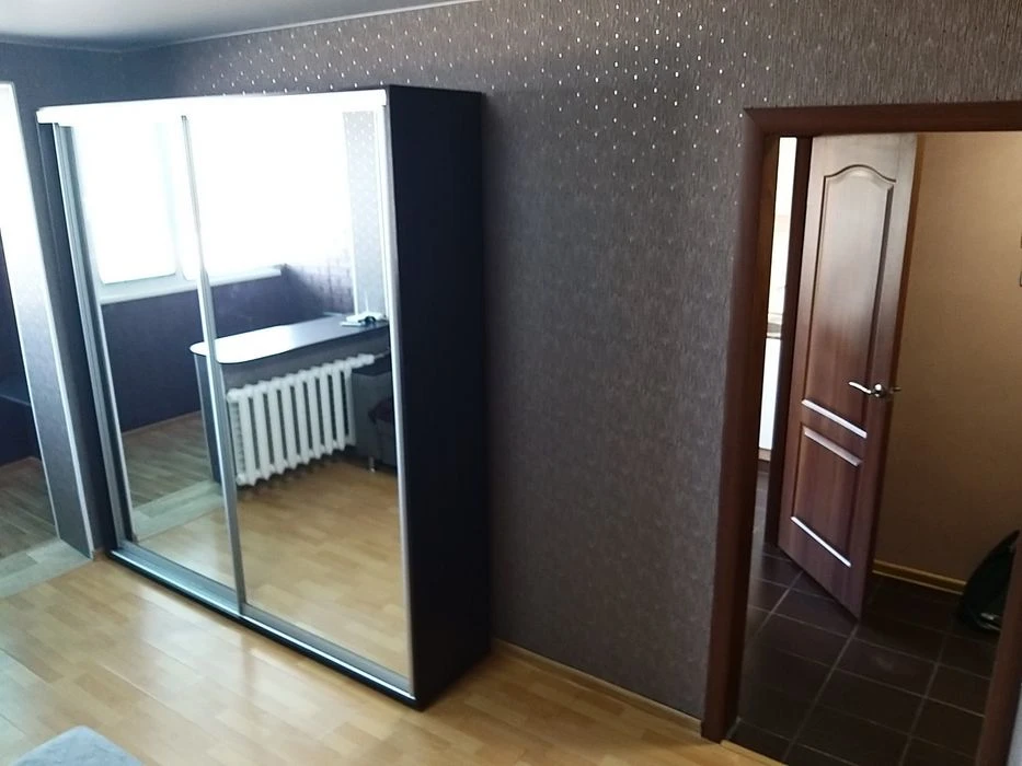 Квартира з неперевершеним видом на Дніпро та ремонтом на Мит