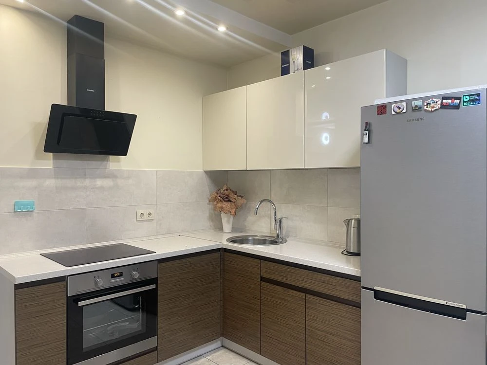 Продам квартиру 50м2, ремонт, ЖК Дом з Ротондами, Павловка,