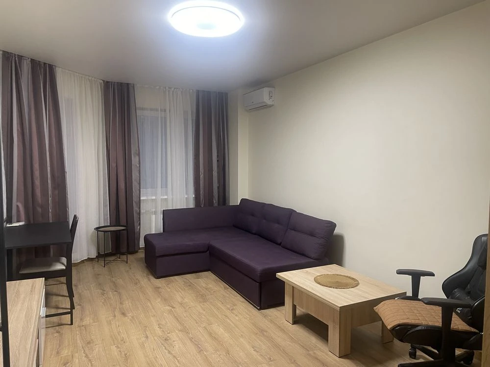 Продам квартиру 50м2, ремонт, ЖК Дом з Ротондами, Павловка,
