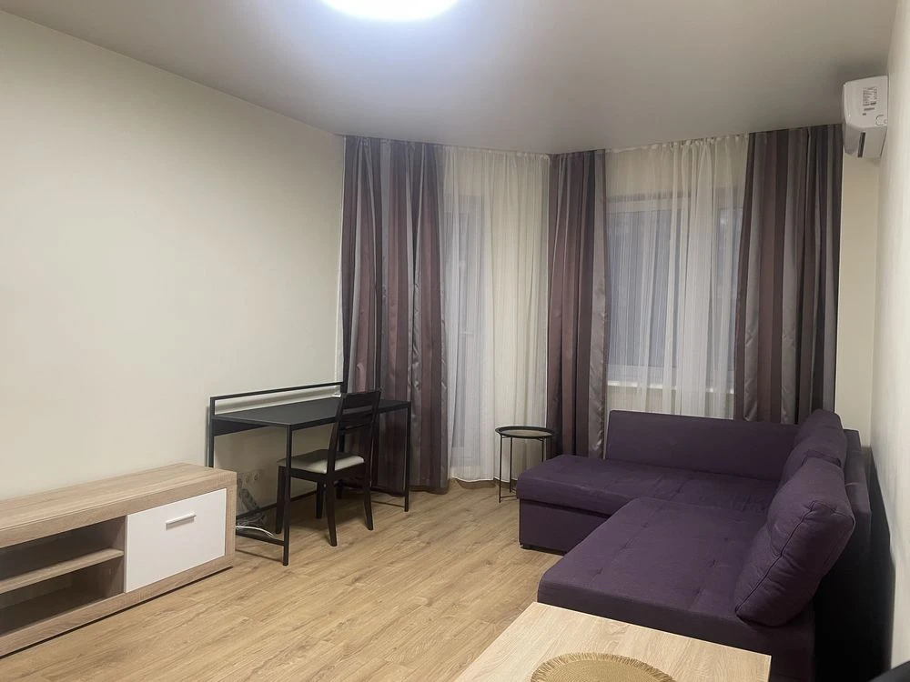 Продам квартиру 50м2, ремонт, ЖК Дом з Ротондами, Павловка,