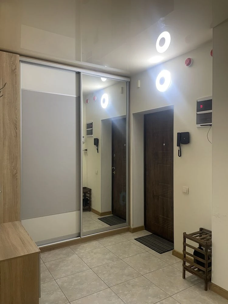 Продам квартиру 50м2, ремонт, ЖК Дом з Ротондами, Павловка,