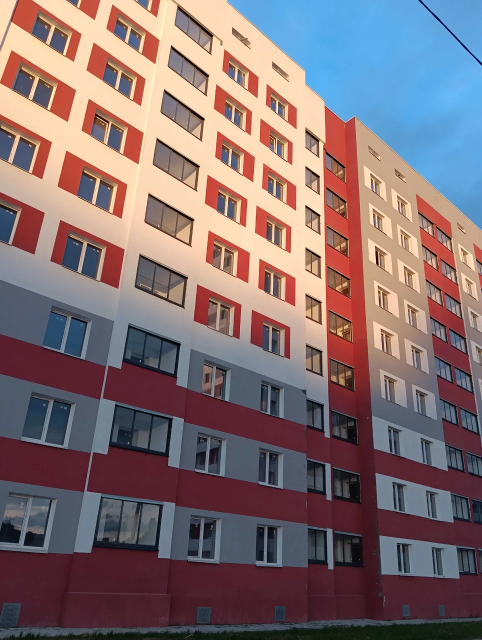 Продам 1 кімн. квартиру 37 м2 з ремонтом, меблями та техніко