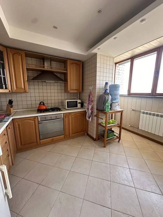 Продам 3 к кв Пр Героев Харькова 97 м Защитников Украины.