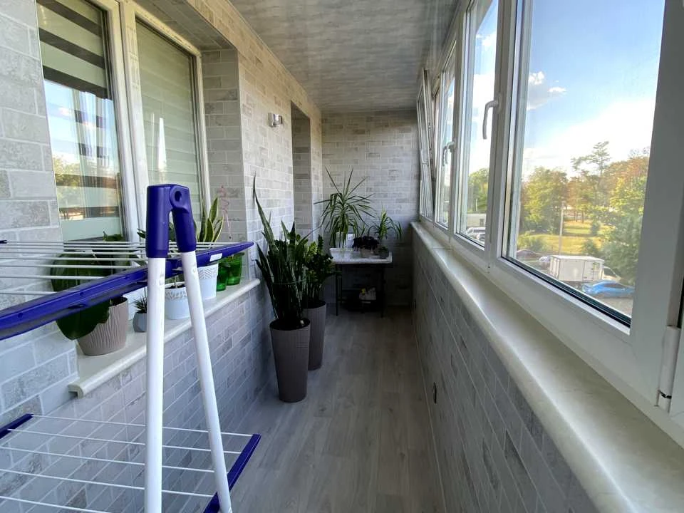 Apartment. Kharkiv, Heroiv Kharkova Ave. (Moskovskiy)