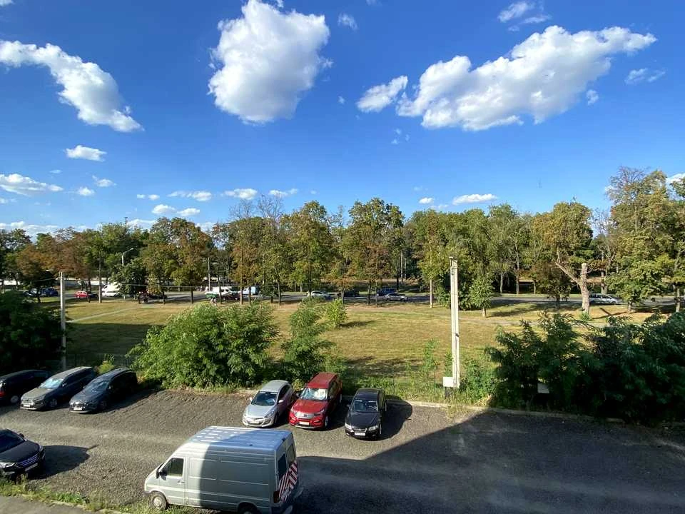 Apartment. Kharkiv, Heroiv Kharkova Ave. (Moskovskiy)