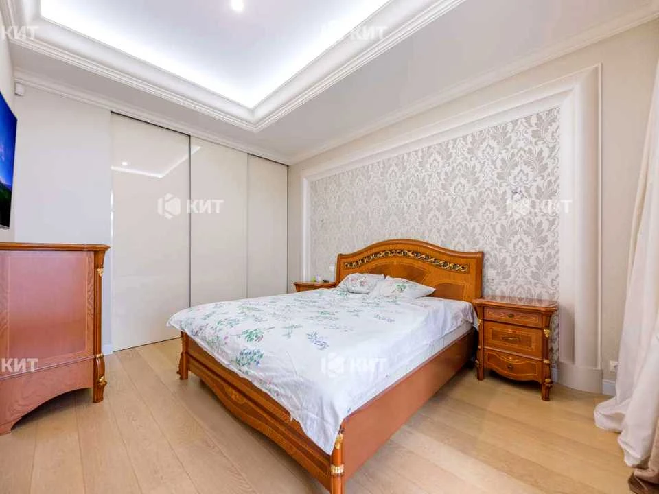 Apartment. Kharkiv, European St. (Novgorodska)