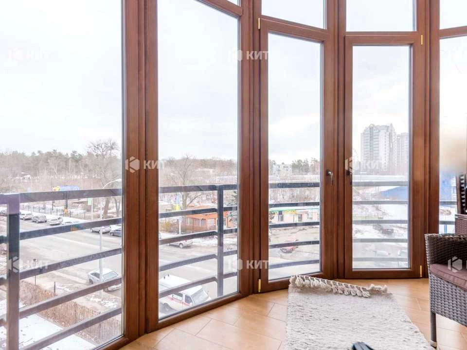 Apartment. Kharkiv, European St. (Novgorodska)