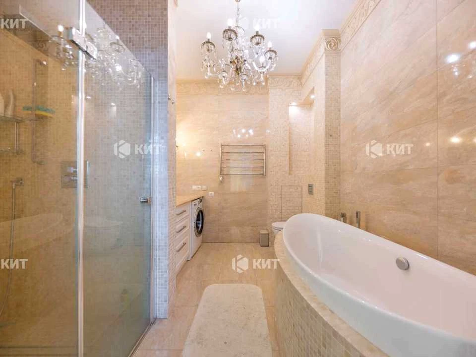 Apartment. Kharkiv, European St. (Novgorodska)