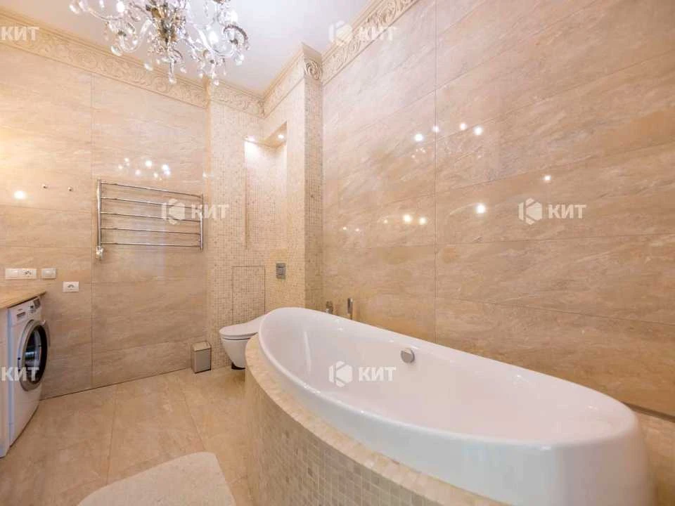 Apartment. Kharkiv, European St. (Novgorodska)