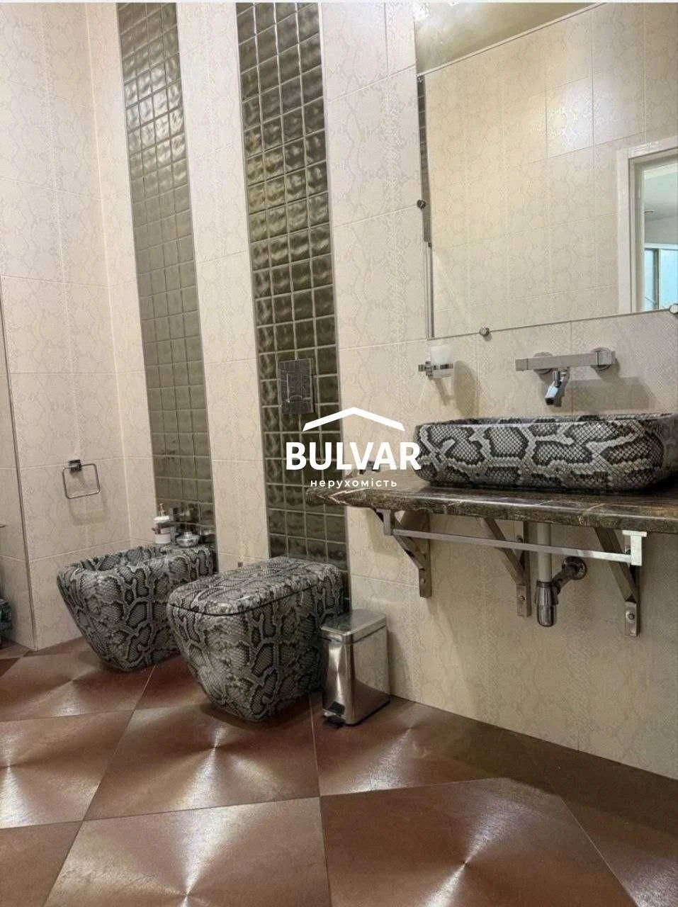 ЖК Садовая Горка‼️3 комн. квартира - 120 м2, Центр ‼️Новостр