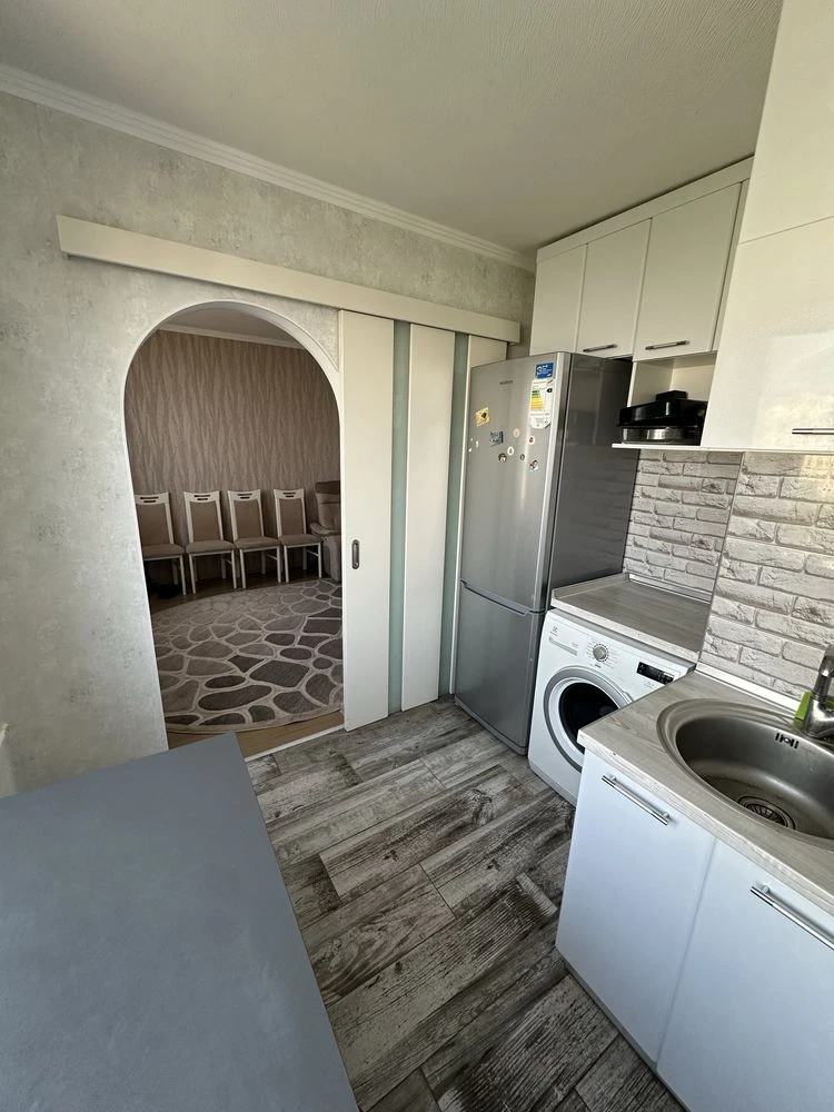 Selling 3-room apartment 10/12 on Alekseevka (Solnechnaya) Certificate