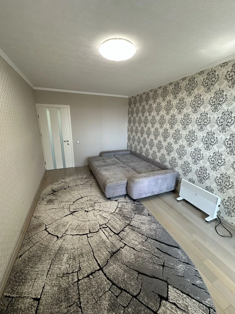 Selling 3-room apartment 10/12 on Alekseevka (Solnechnaya) Certificate