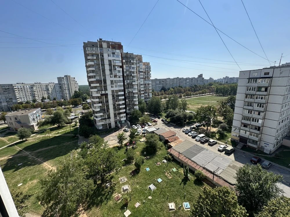 Selling 3-room apartment 10/12 on Alekseevka (Solnechnaya) Certificate