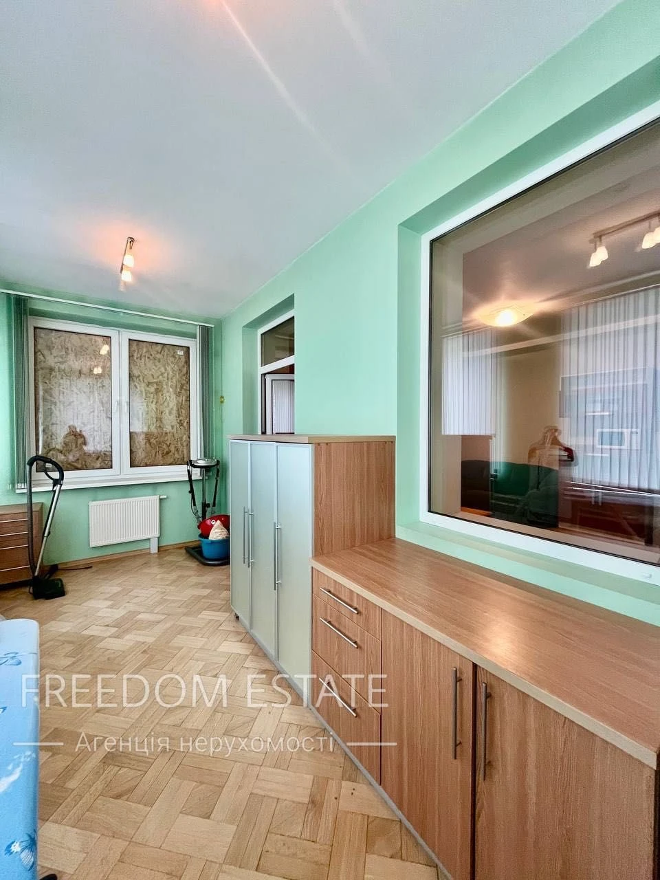 $75 thousand‼️Capital 3-room apartment 87 m2 / Stalinka‼️ Cold