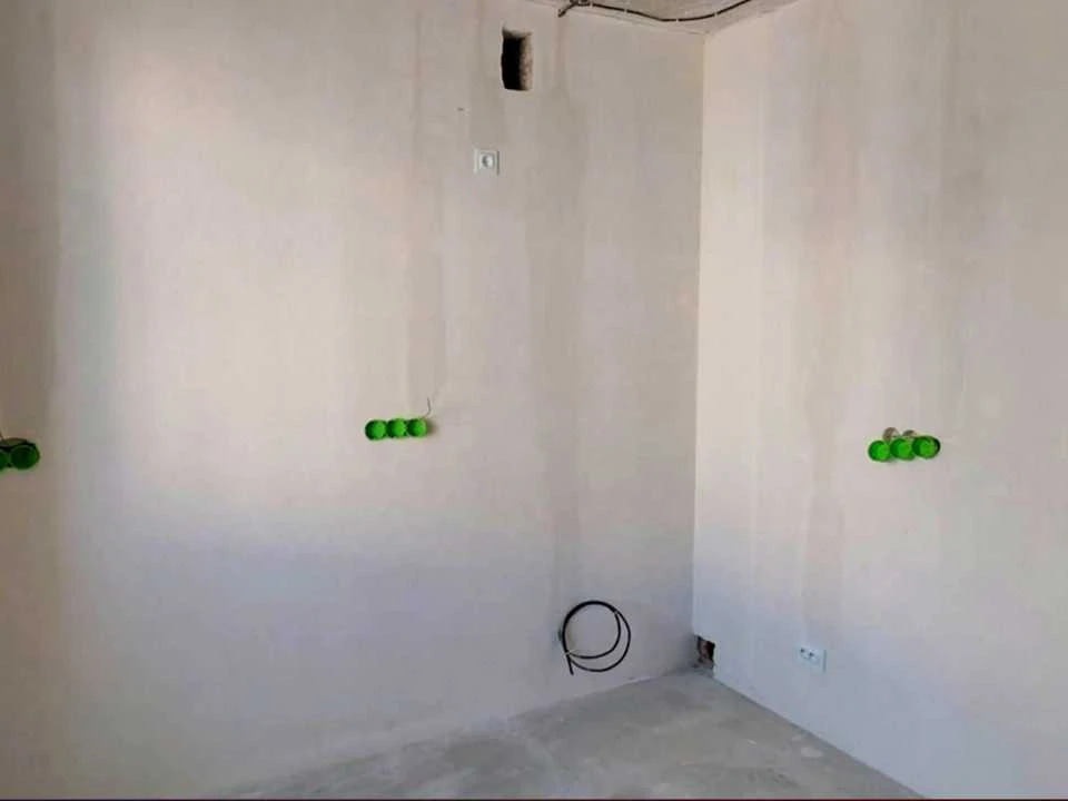 Apartment. Kharkiv, Myru St.