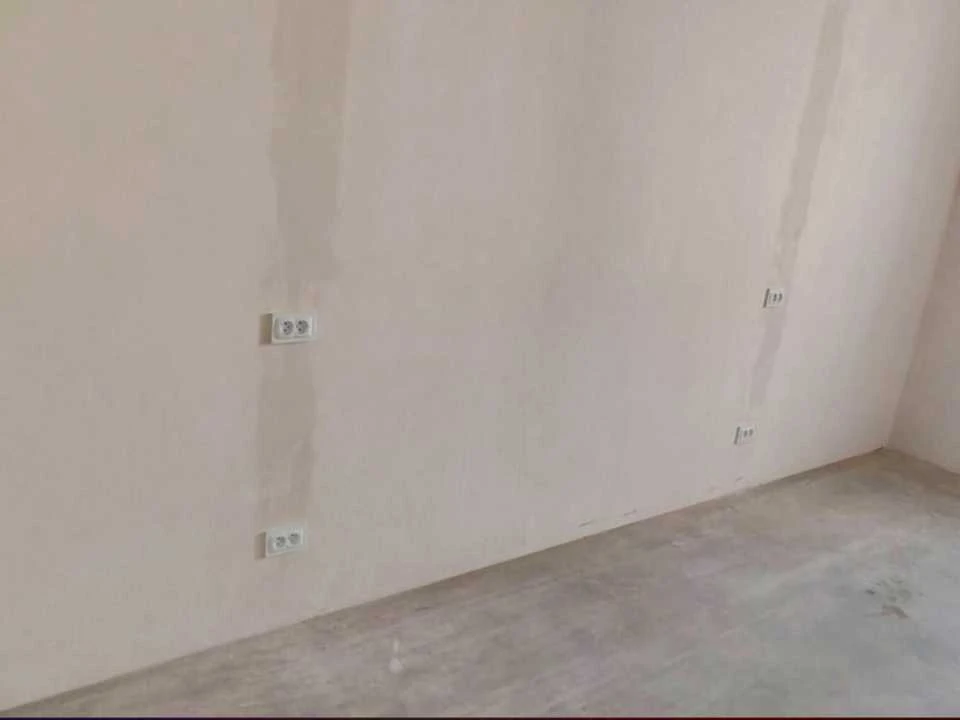 Apartment. Kharkiv, Myru St.
