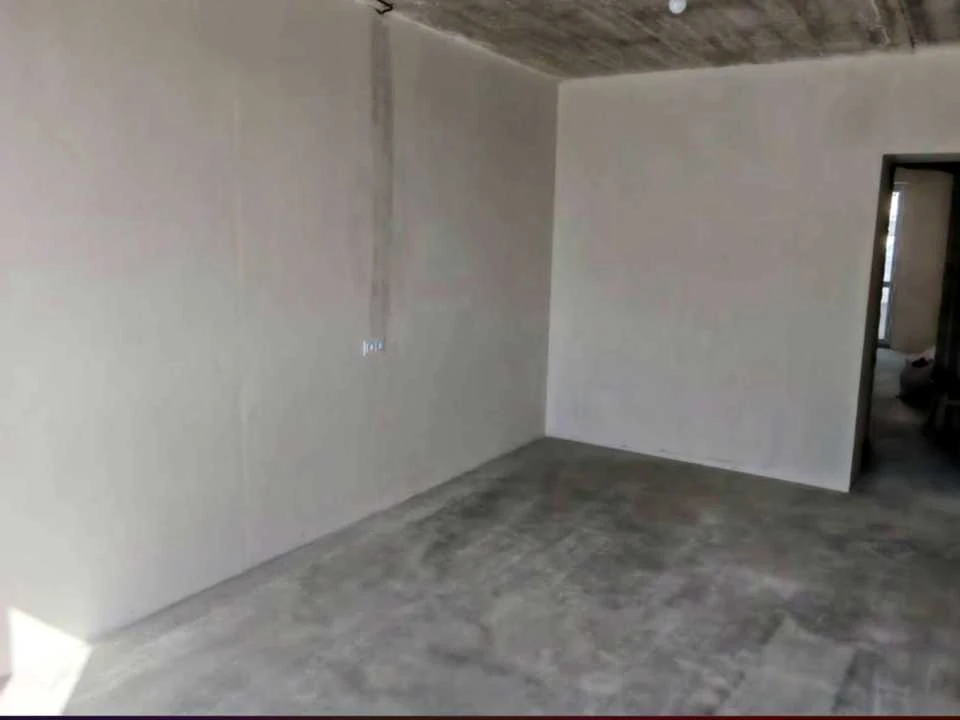 Apartment. Kharkiv, Myru St.