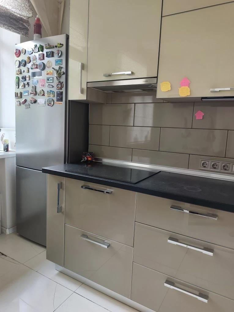 Selling a 3-room apartment in the center of Kharkov!