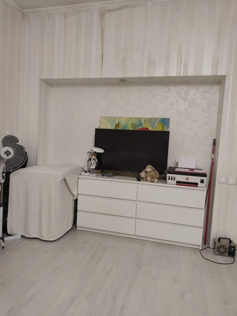 Selling a 3-room apartment in the center of Kharkov!