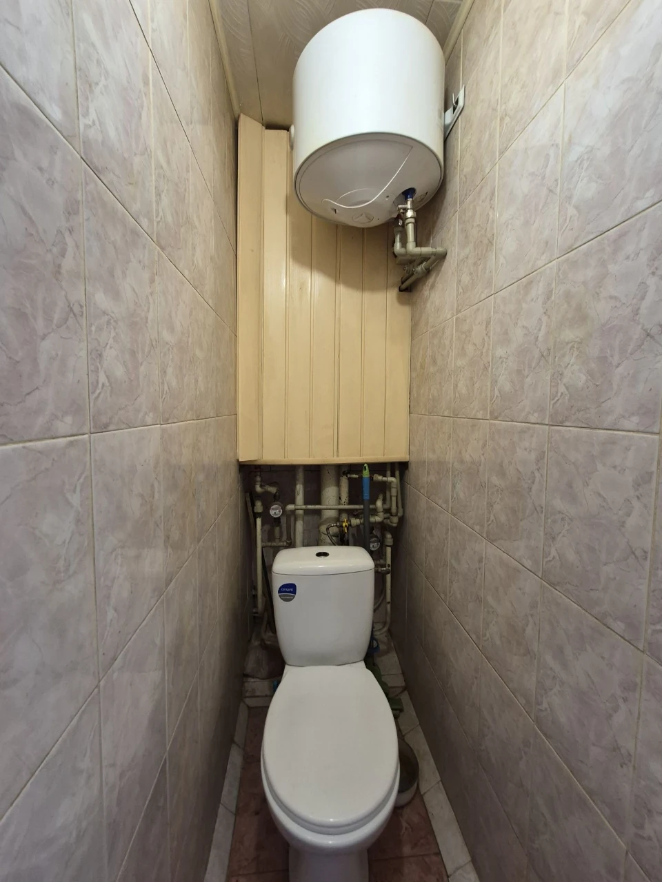 LS13 Alekseevskaya metro station, 1 apartment on the 3rd floor for sale.