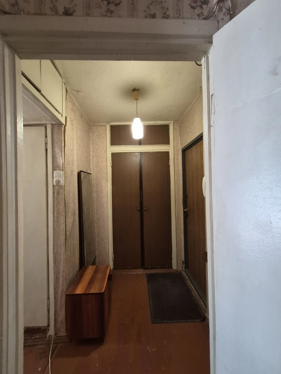 LS13 Alekseevskaya metro station, 1 apartment on the 3rd floor for sale.