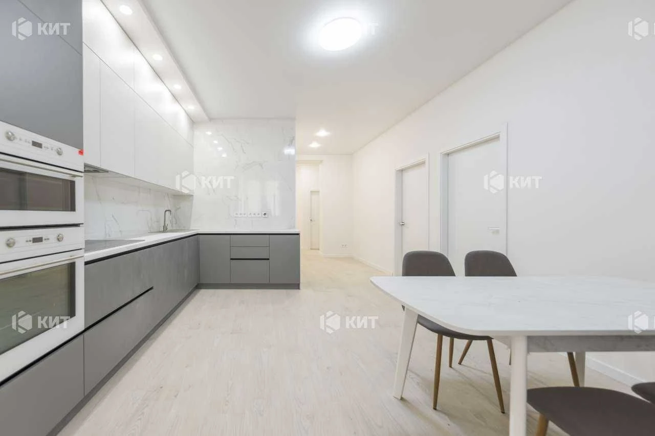 3 rooms, 95.8 sq. m. Povstannya (Uprising, Defenders of Ukraine, Residential Complex Iskry