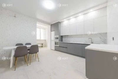 3 rooms, 95.8 sq. m. Povstannya (Uprising, Defenders of Ukraine, Residential Complex Iskry