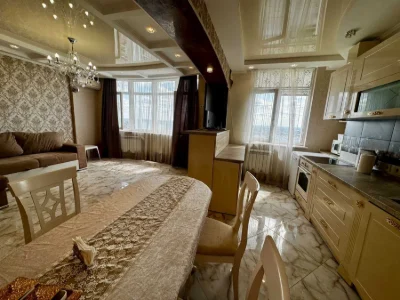 Stylish 3-room premium class apartment for sale in the residential complex "At