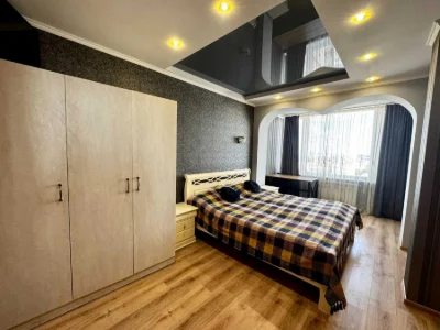 Stylish 3-room premium class apartment for sale in the residential complex "At